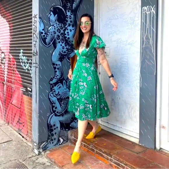 Hutch Green Wrap Tie Front Midi Dress - Picture 2 of 13